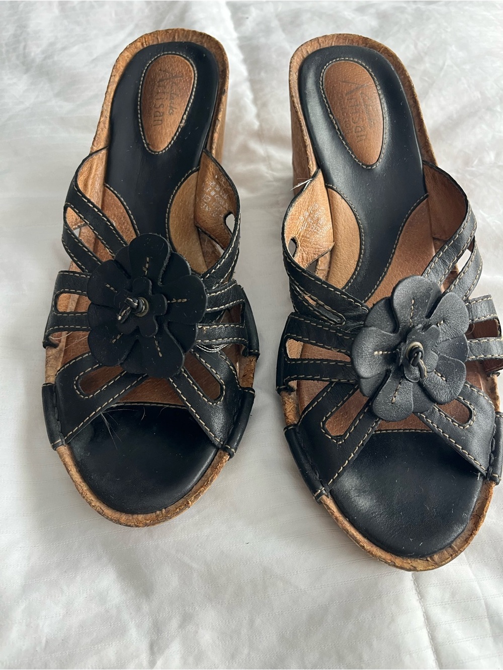 Clark”s Black Leather Floral Wedge Slide Mules